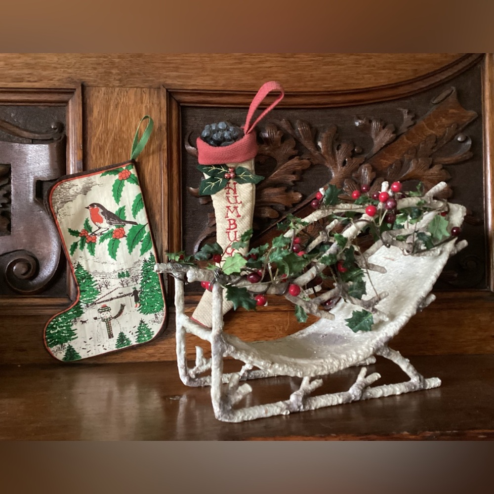 Vintage Style Christmas Sleigh 🎄